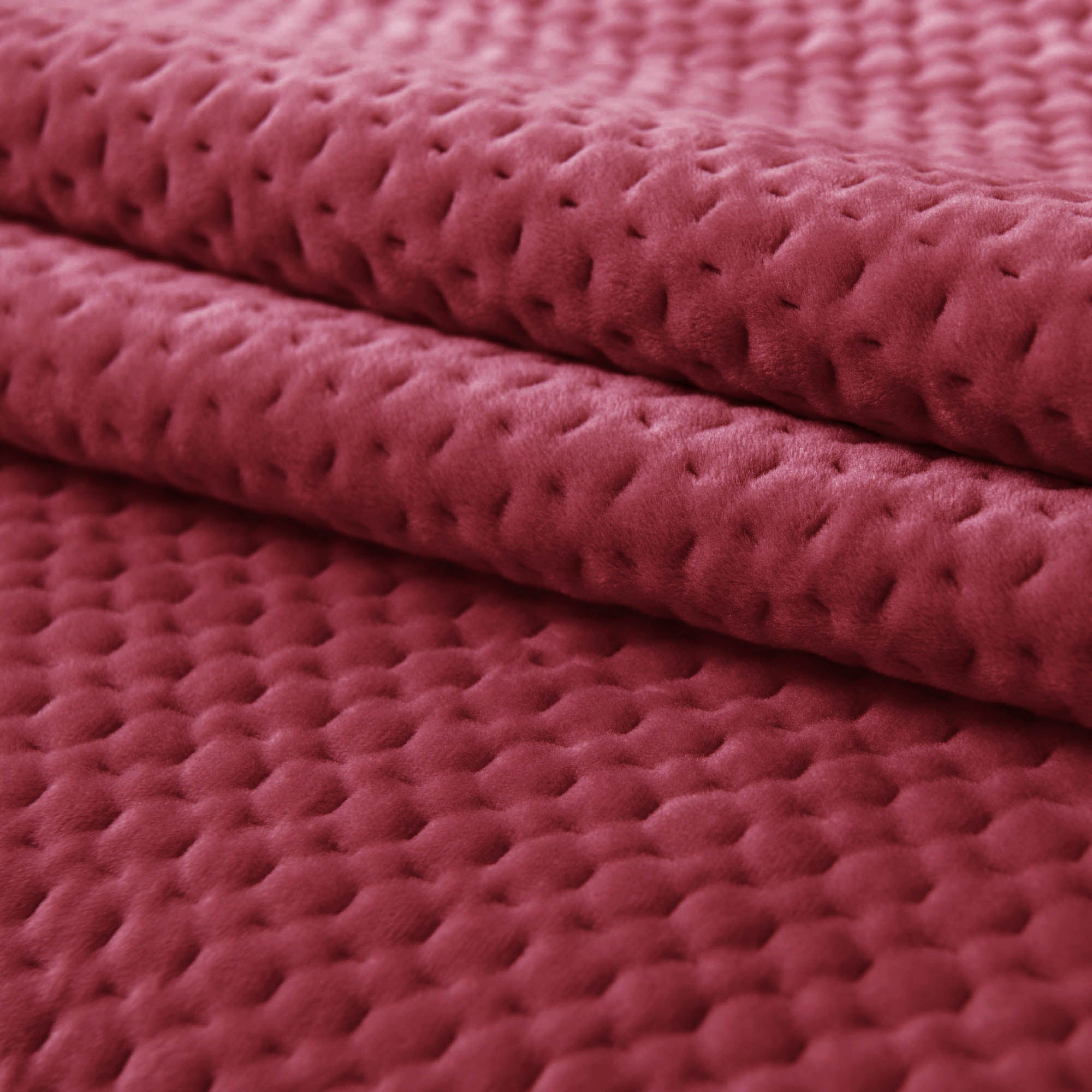 Kasentex All Season Cozy Velvet Quilt Set with Shams, Queen, King, Room Decor, Graduation Gifts