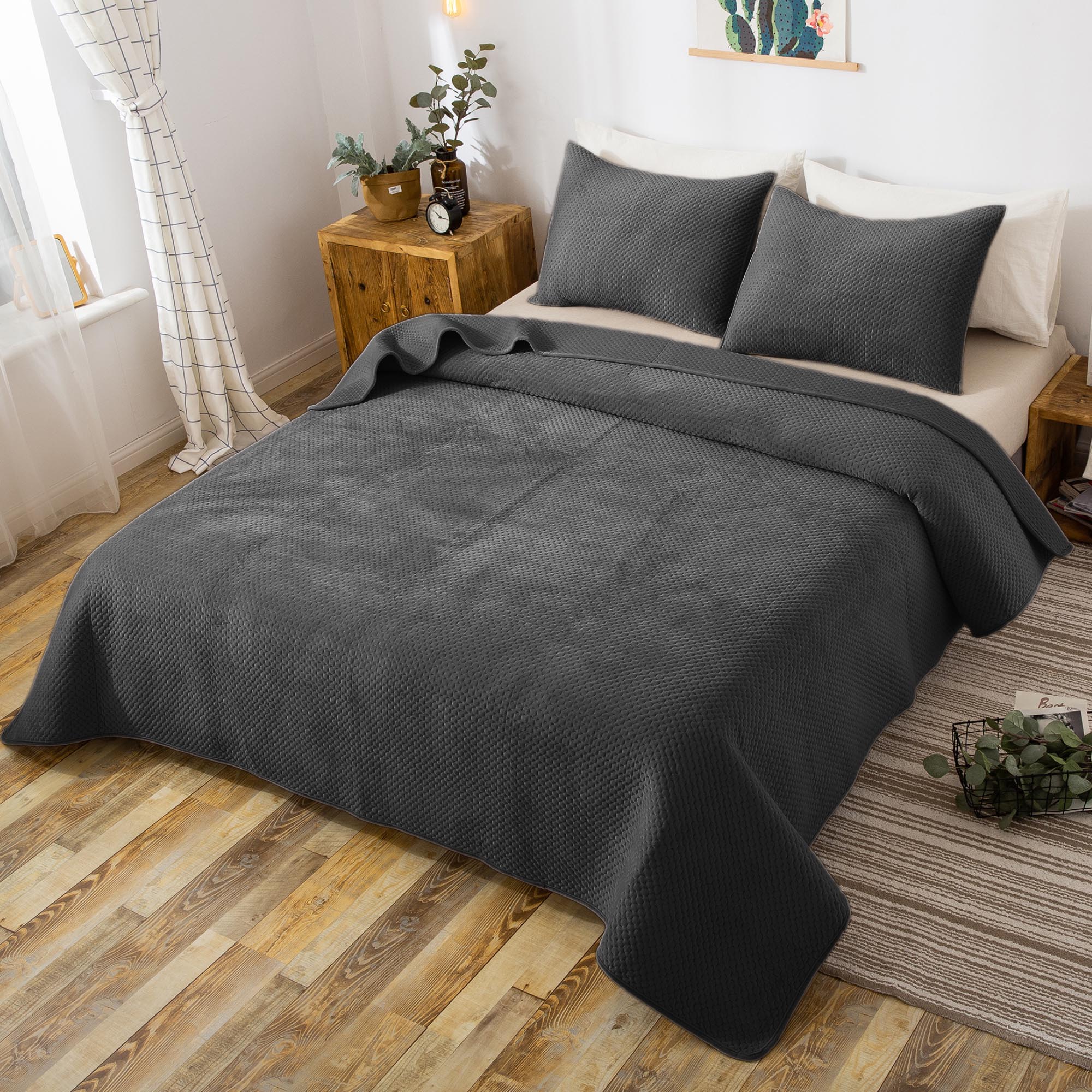 Kasentex Ultra Soft Plush Poly-Velvet Quilt Set, Queen, King, Room Decor, Graduation Gifts, Fathers Day Gift