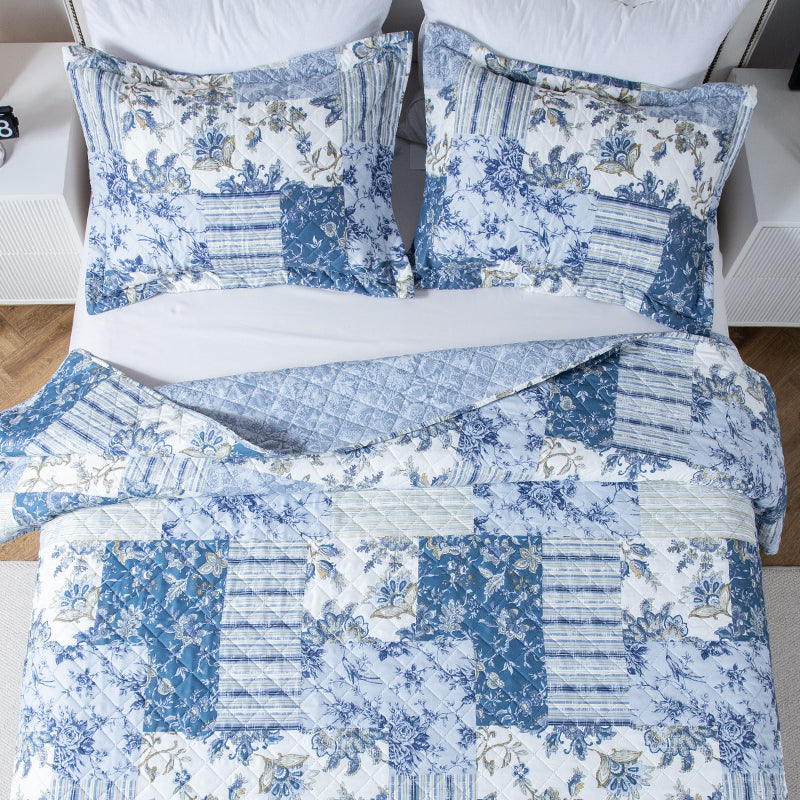 Kasentex Spring Vintage Blue Patchwork Floral Quilt Set - All Season Bedding, Room Decor, Graduation Gifts