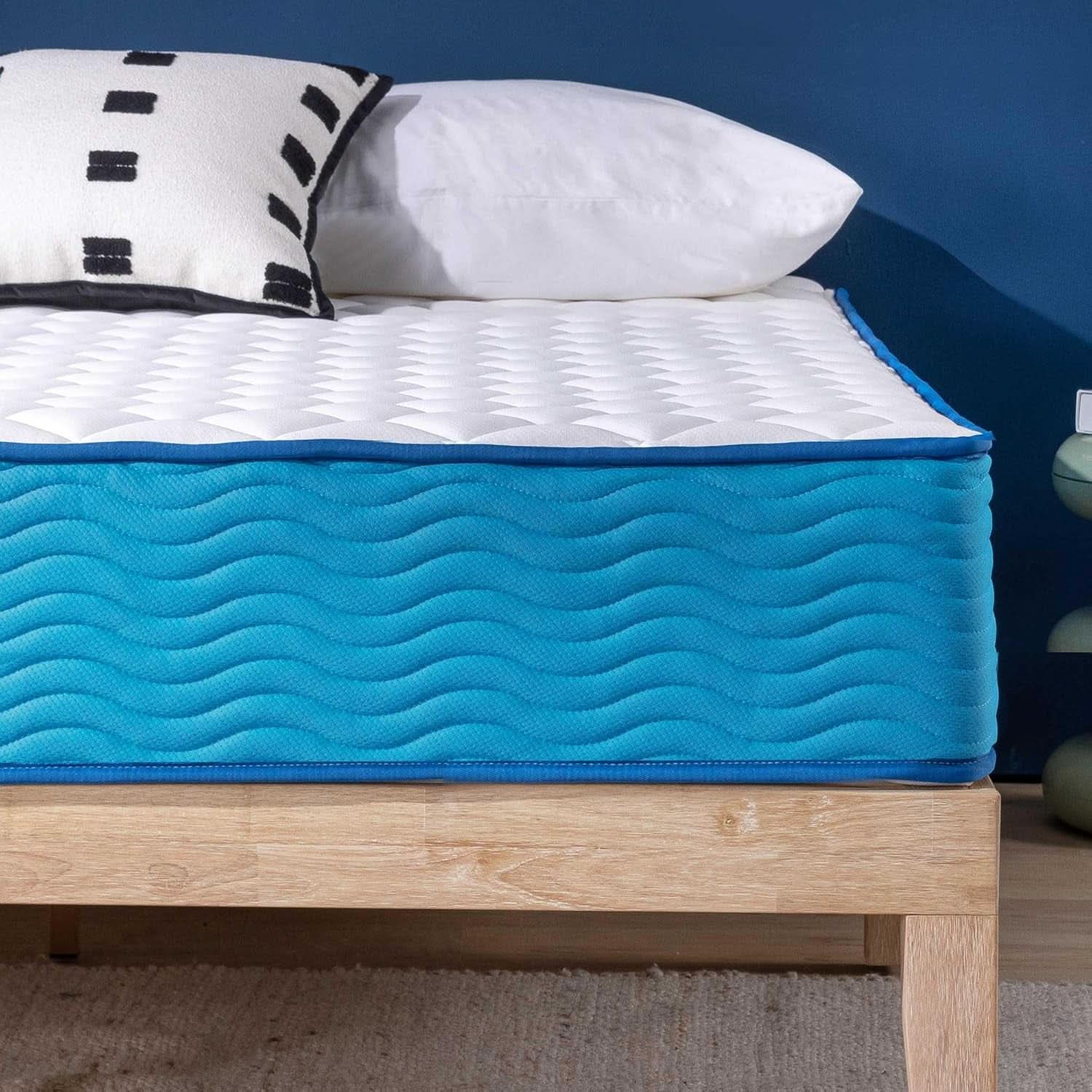 Twin 10 Inch Hybrid Mattress With Tight Top And Pocketed Coils
