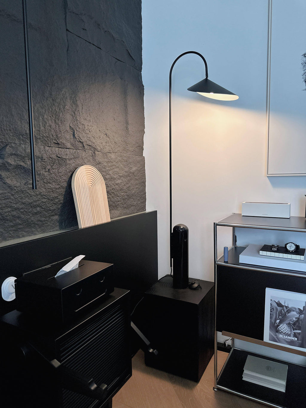 Arum Floor Lamp