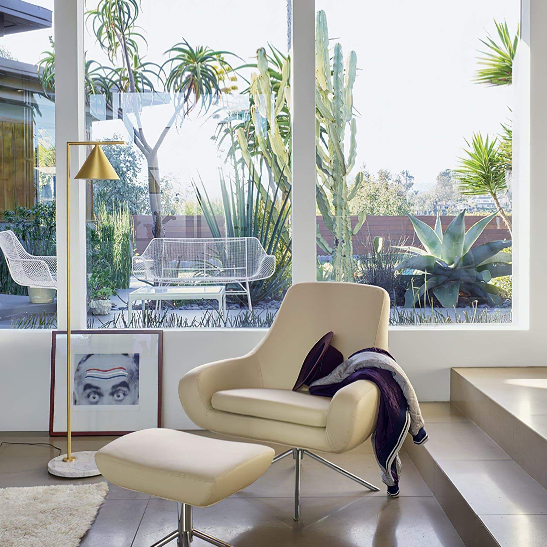 Captain Floor Lamp