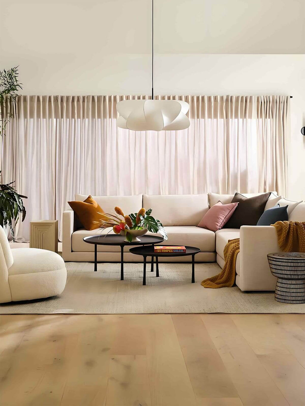 Kylvo Chandelier