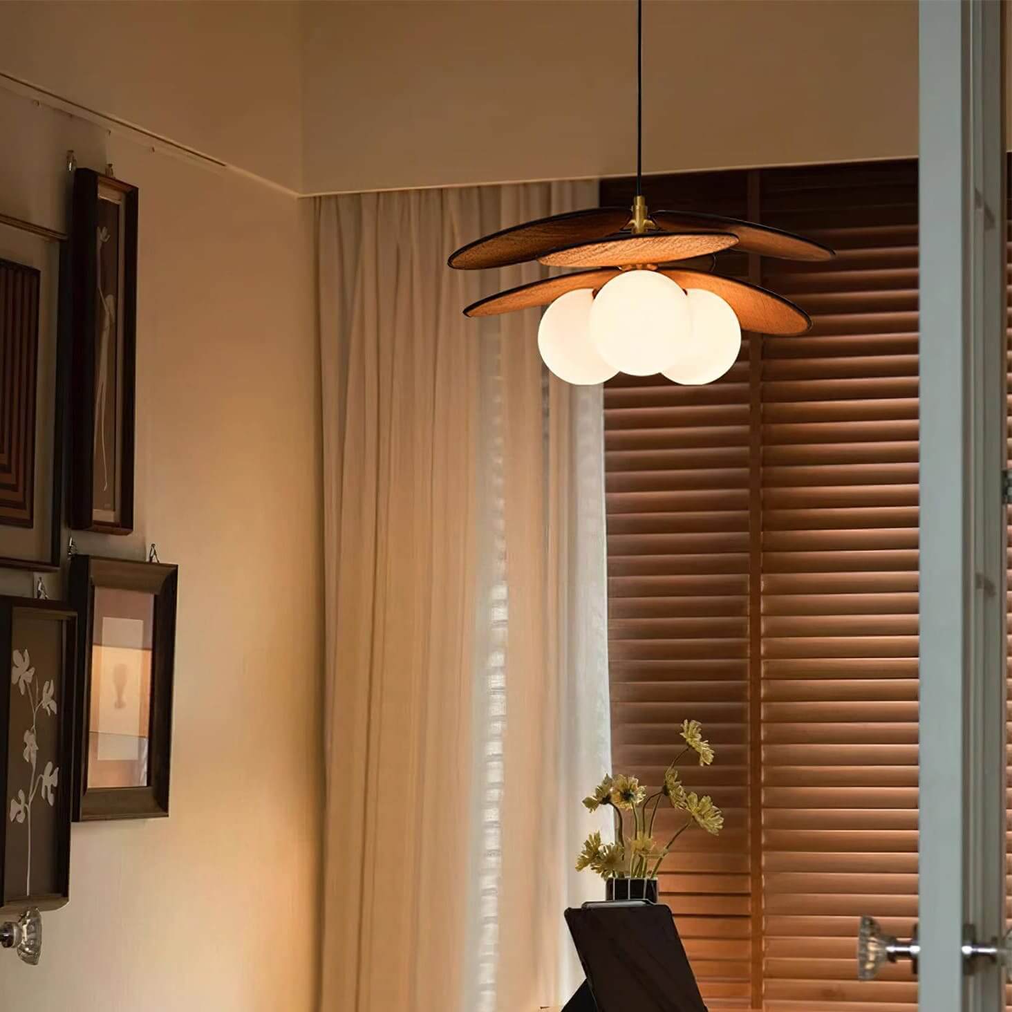 Lunetra Chandelier