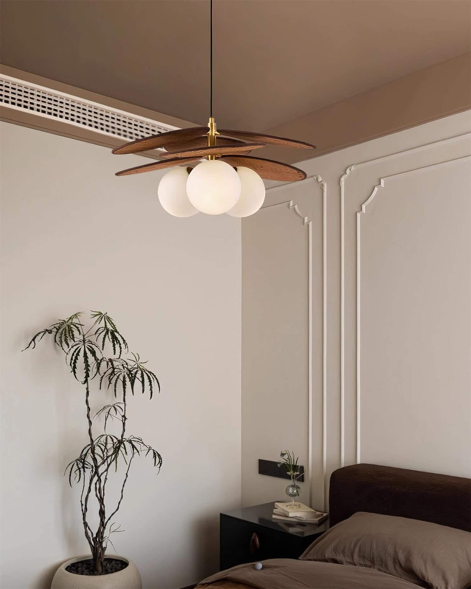 Lunetra Chandelier