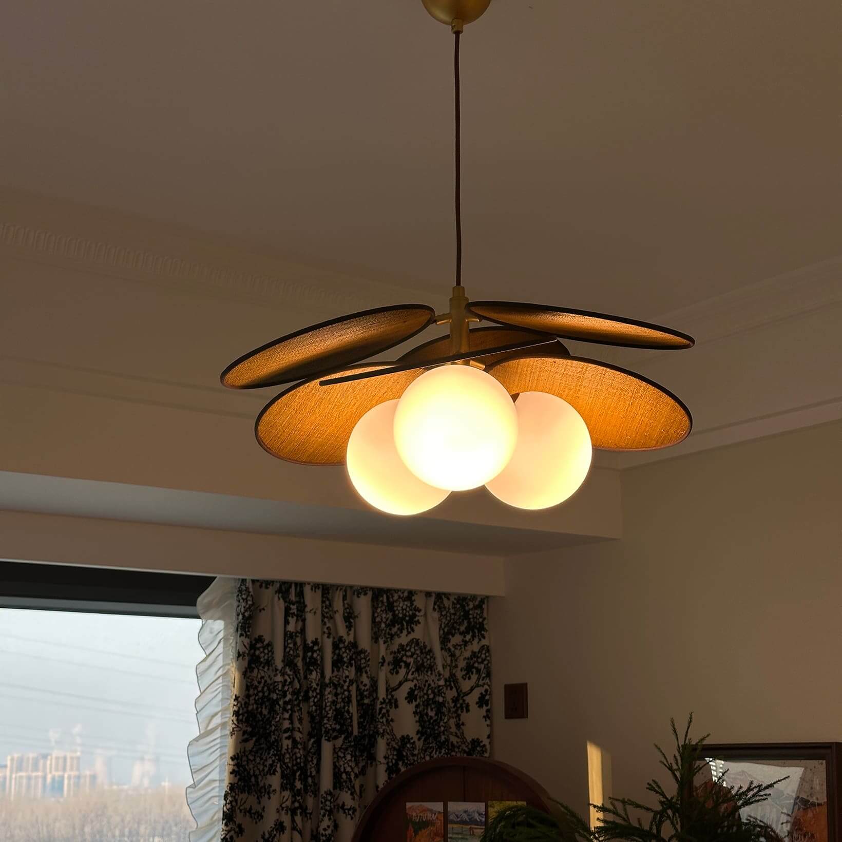 Lunetra Chandelier