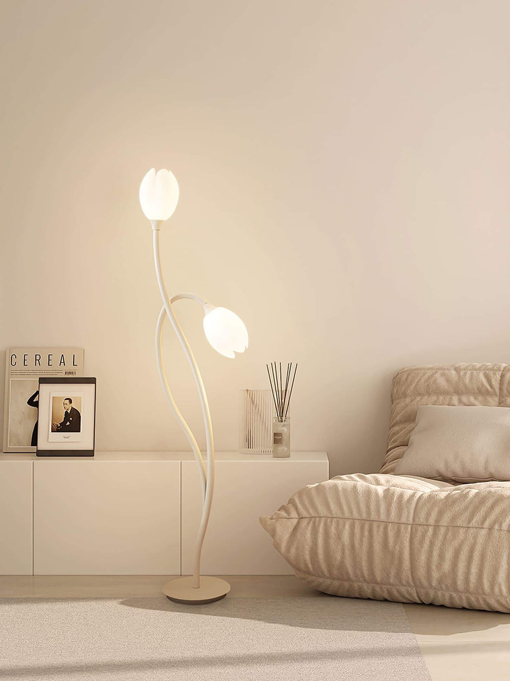 Manta Flower Floor Lamp