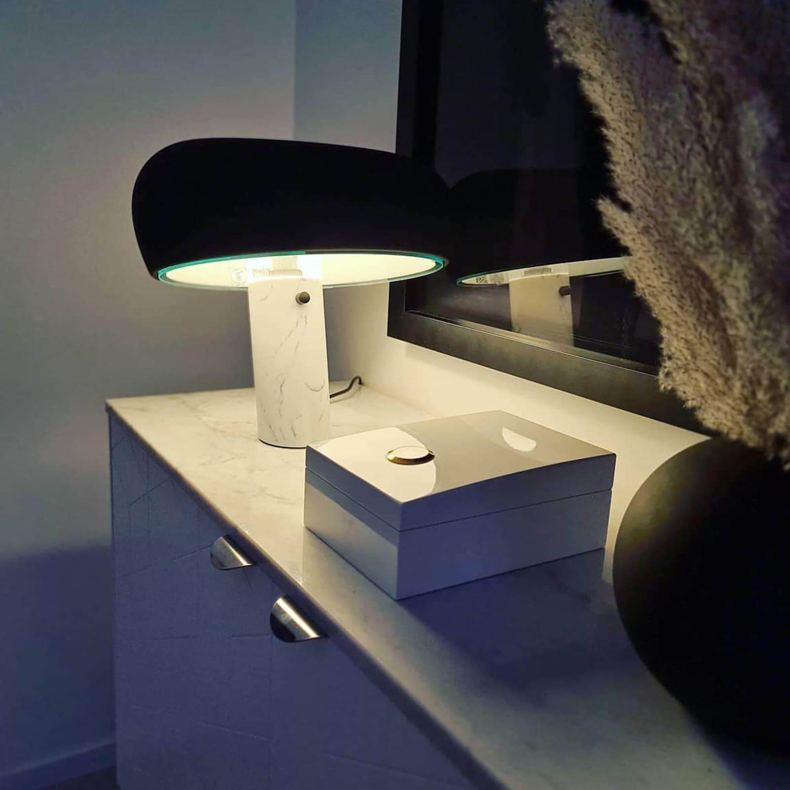 Snoopy Table Lamp