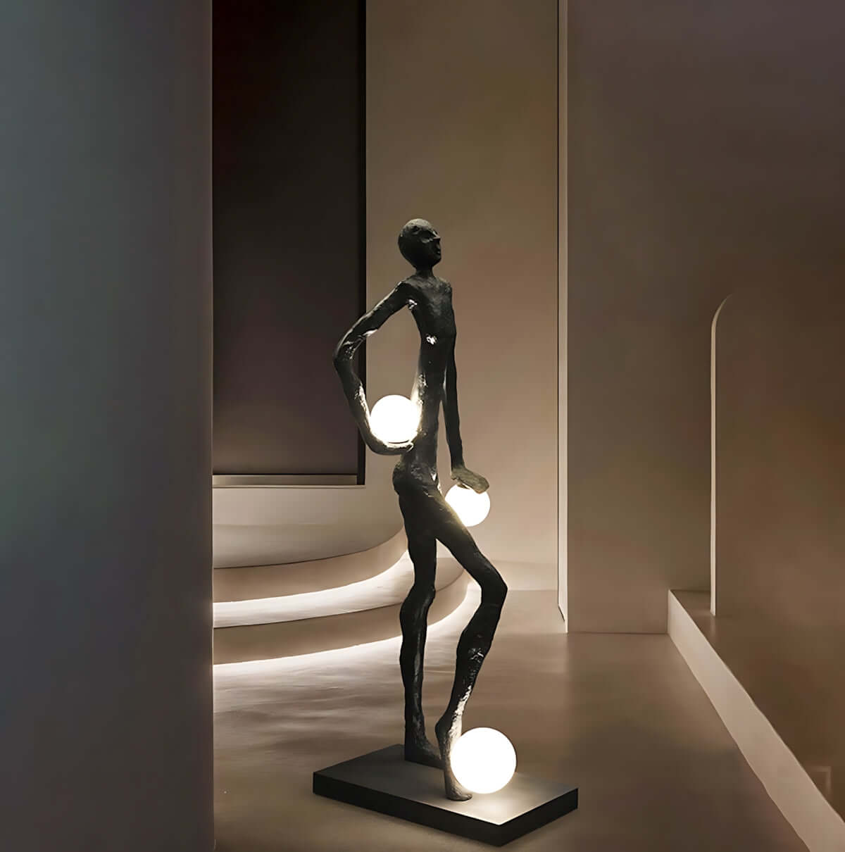 Myvola Sculptural Floor Lamp