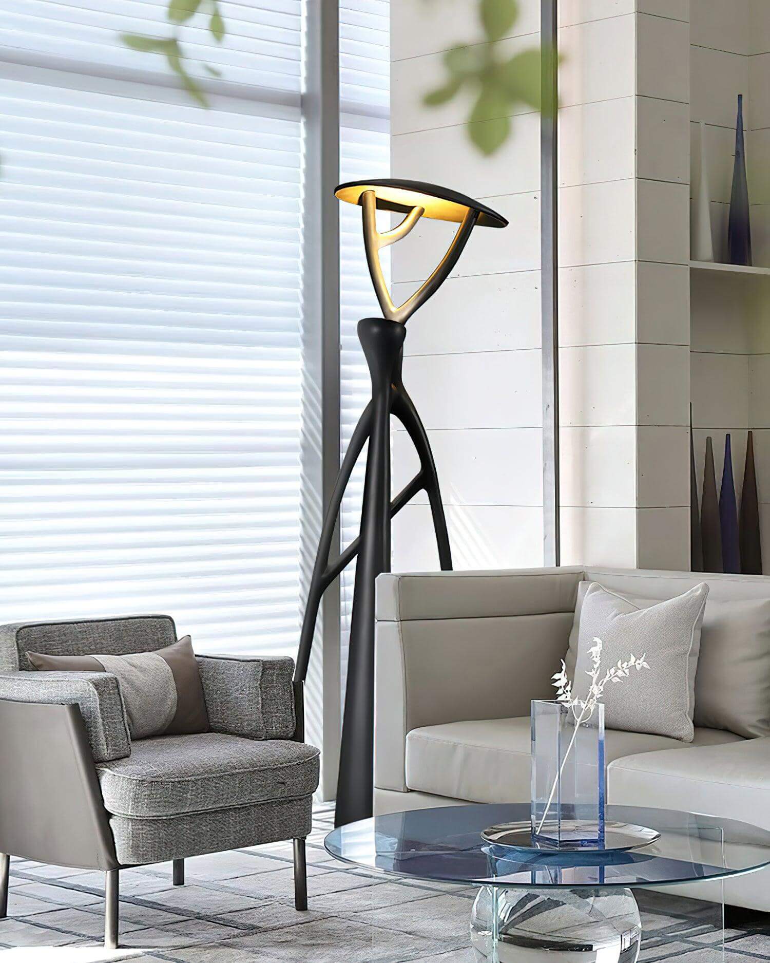 Nivaro Resin Floor Lamp