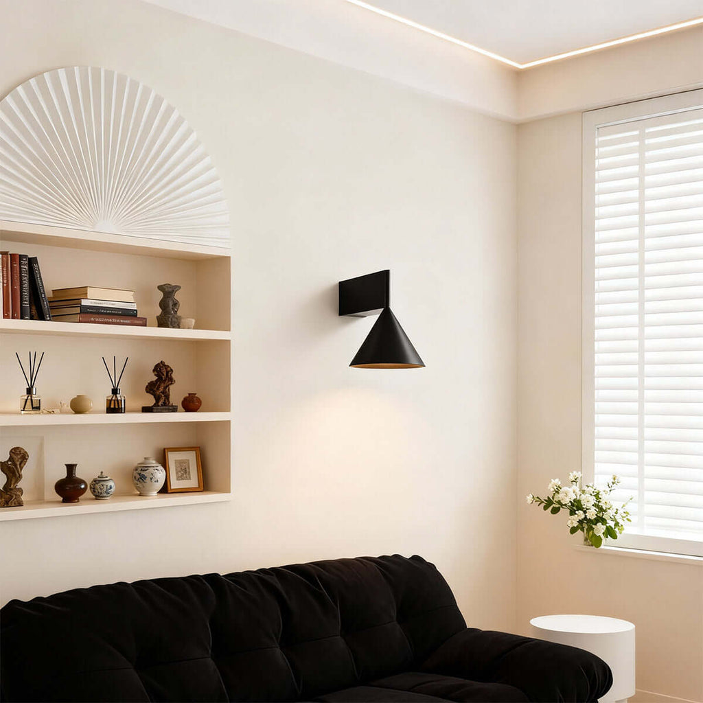 Ozyra Wall Lamp