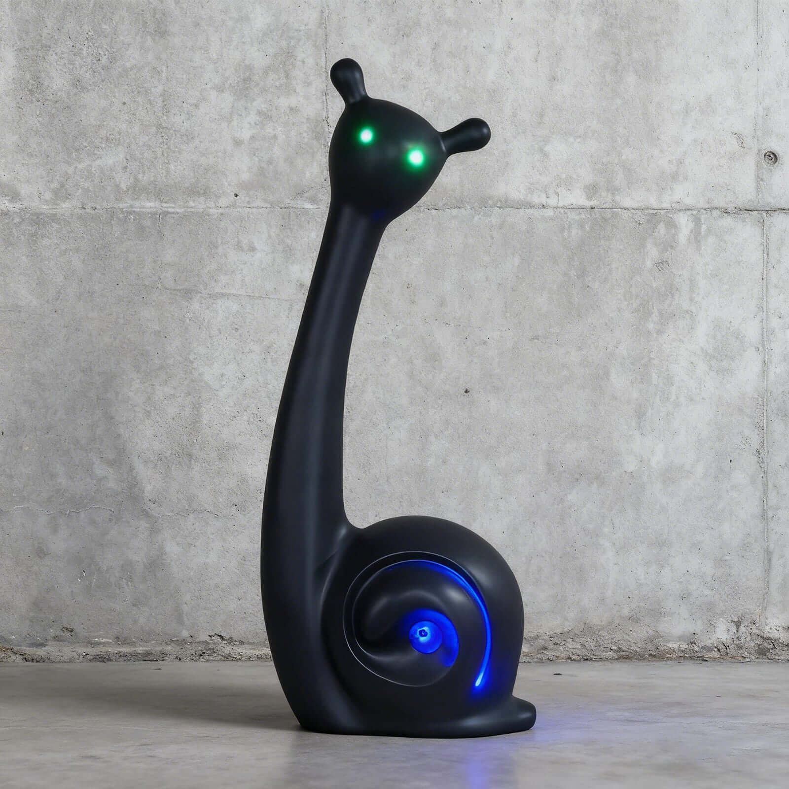 Snuvix Sculpture Table Lamp