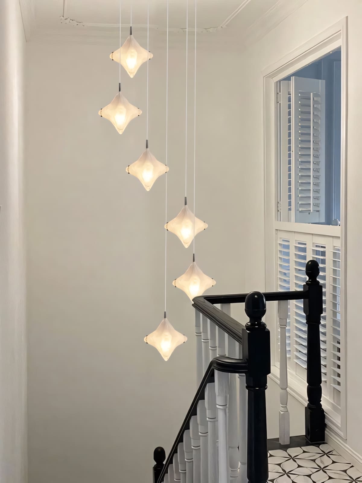 Sylume Star Chandelier