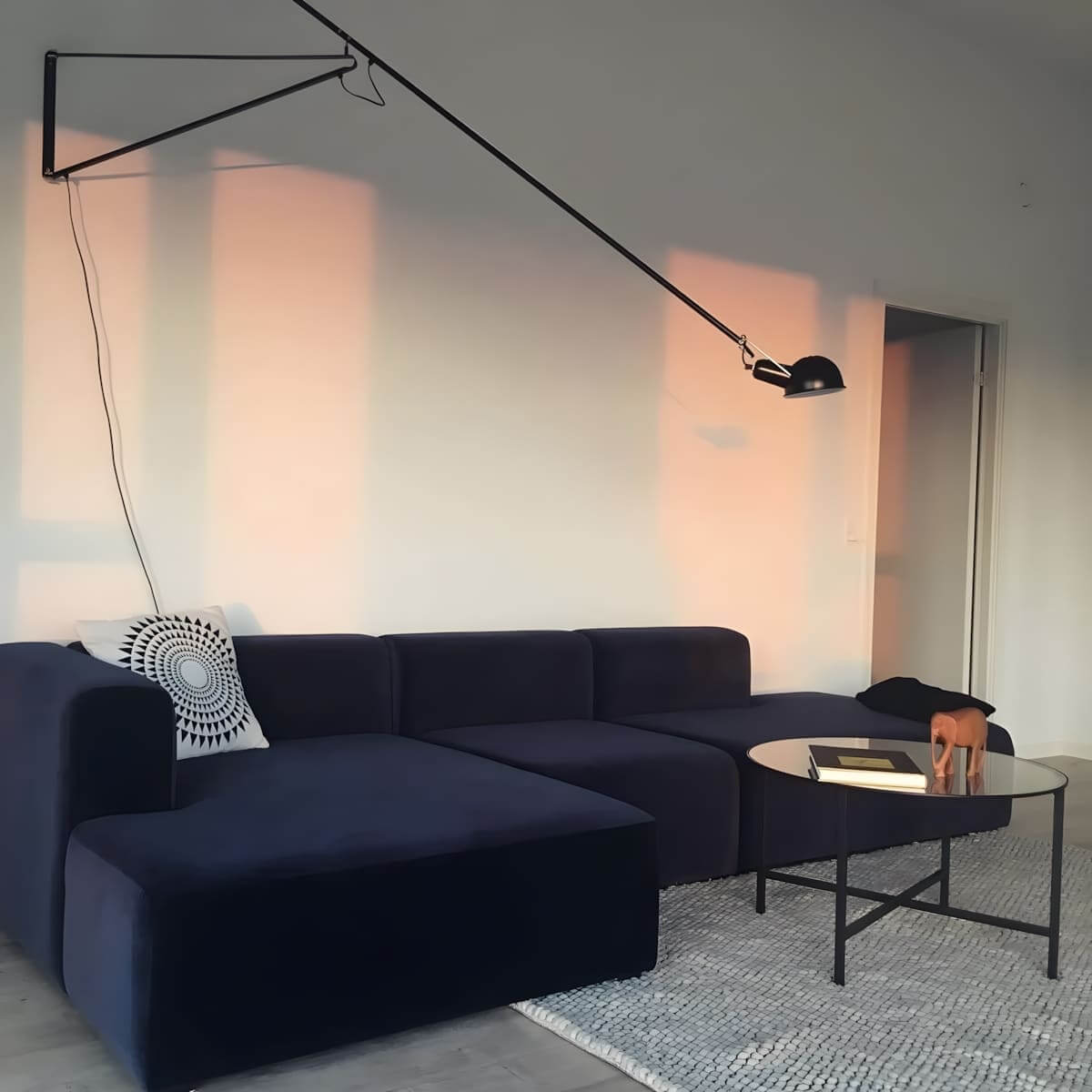 Velura Wall Lamp
