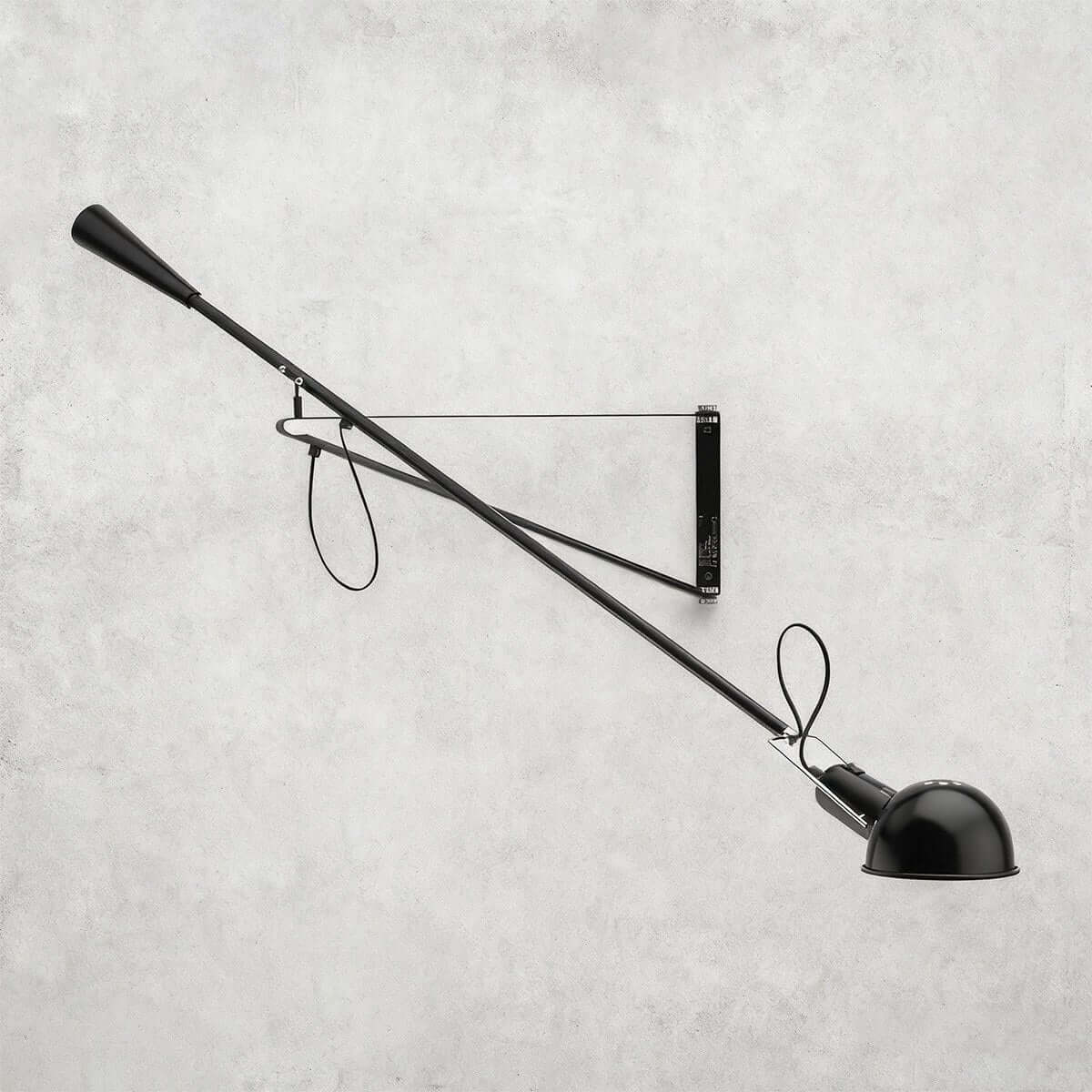 Velura Wall Lamp