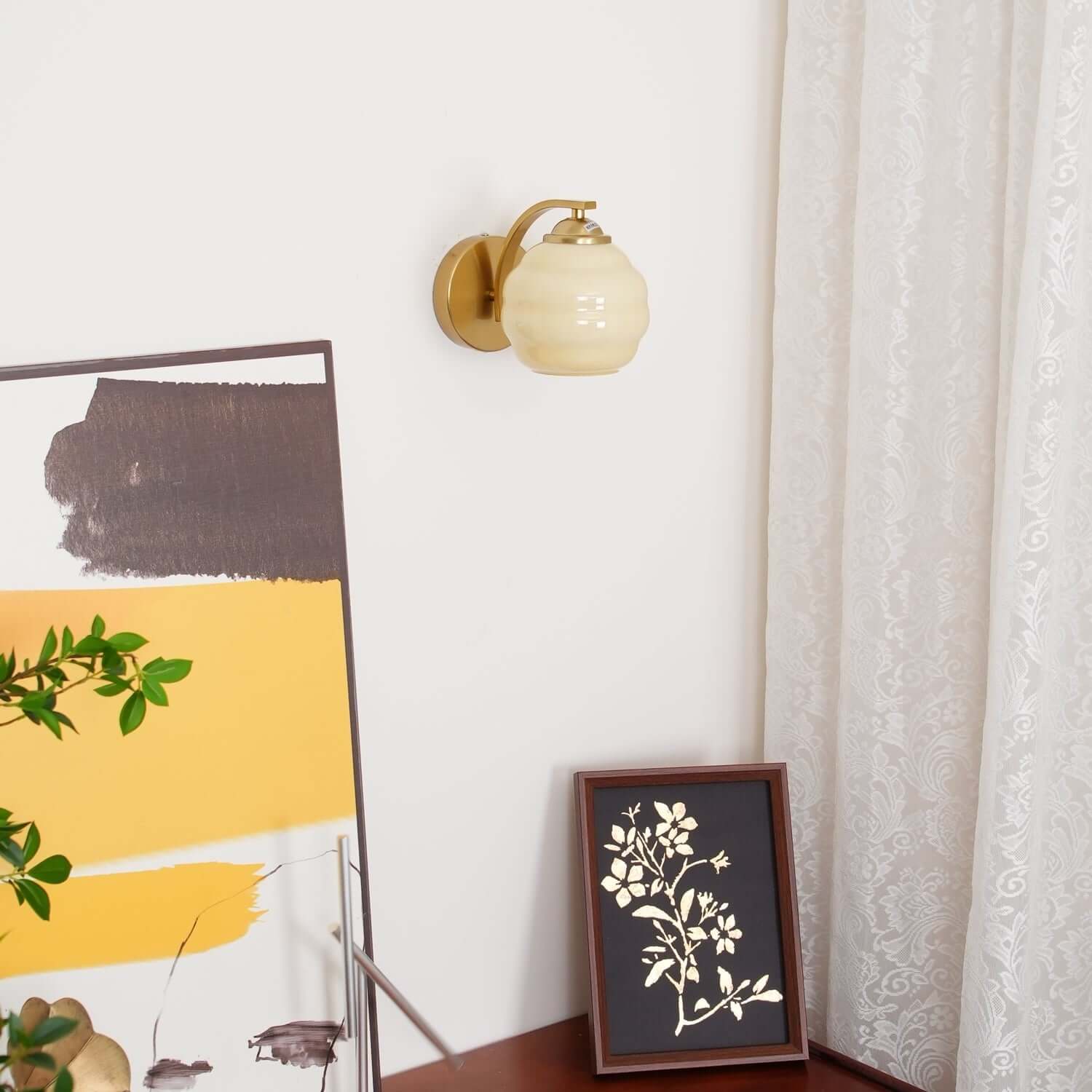 Zirona Wall Lamp