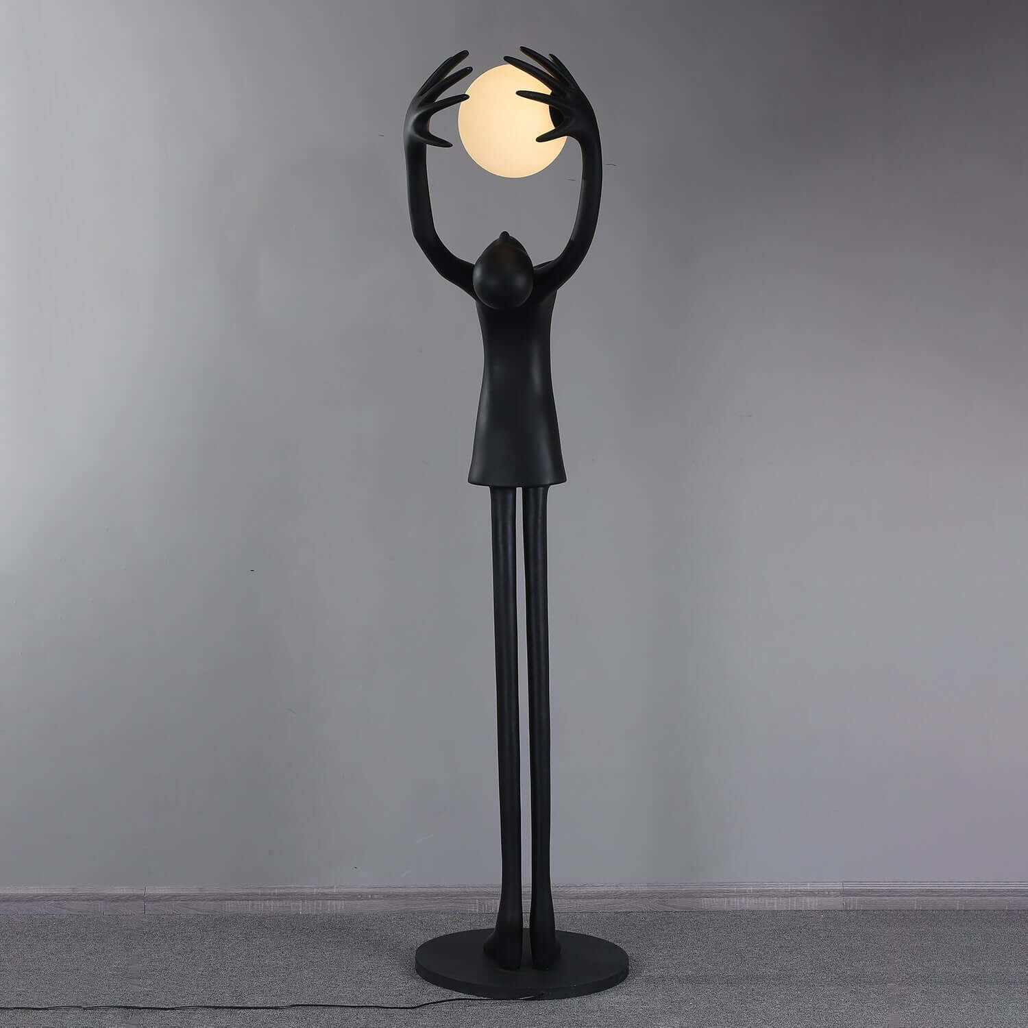 Zuneta Sculptural Floor Lamp