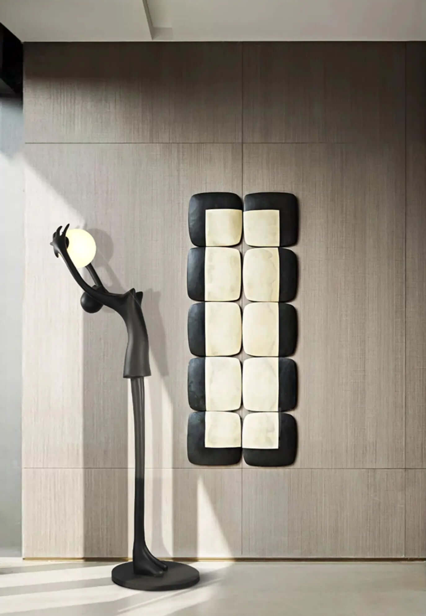 Zuneta Sculptural Floor Lamp