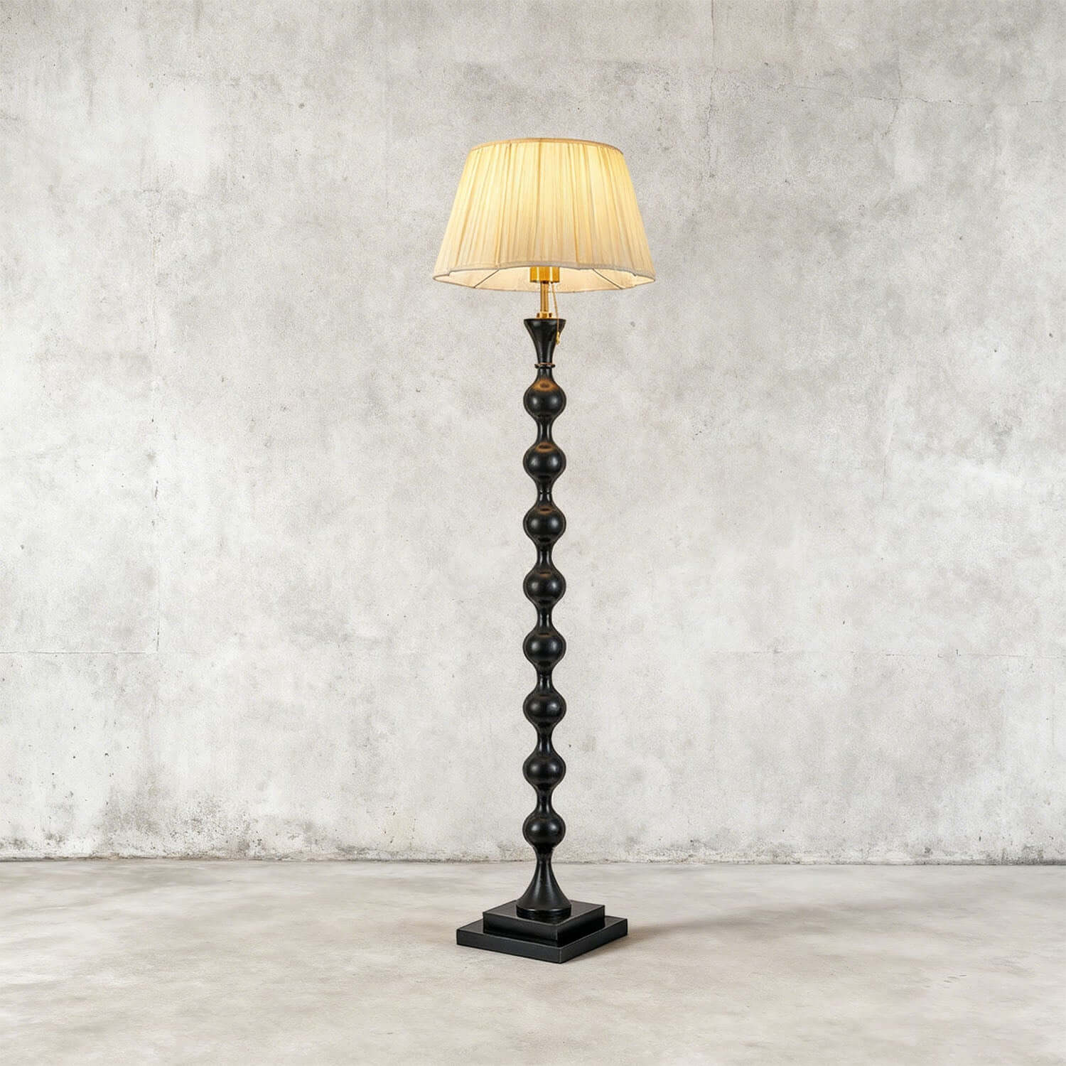 Benvor Floor Lamp