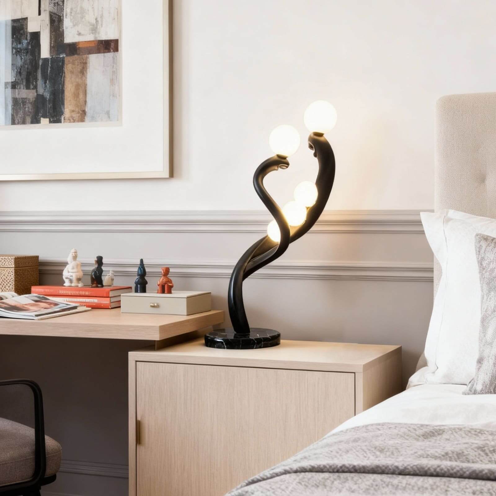 Elunza Sculpture Table Lamp