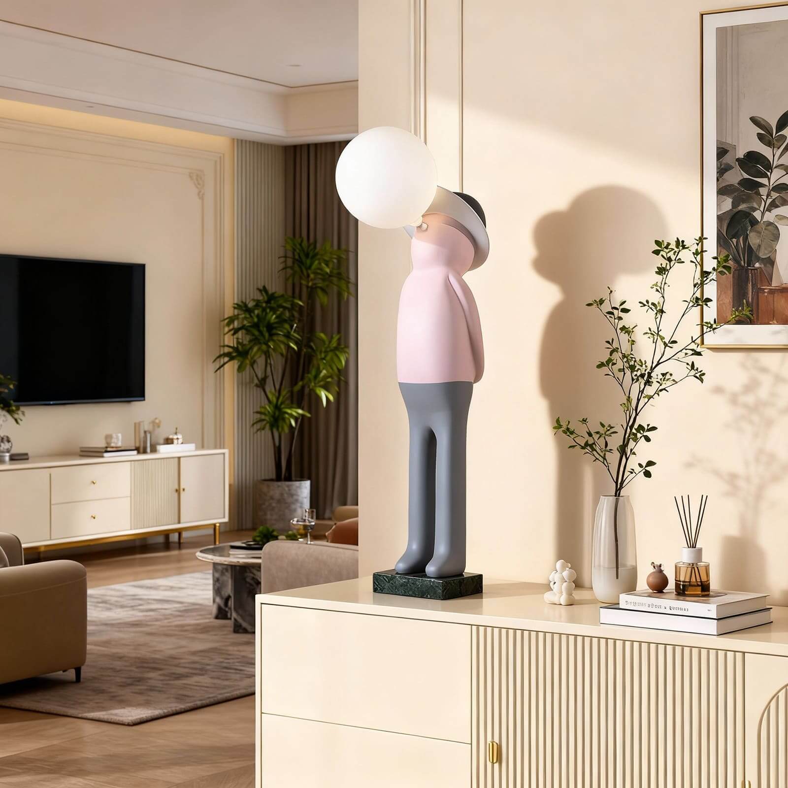 Molunu Sculpture Table Lamp