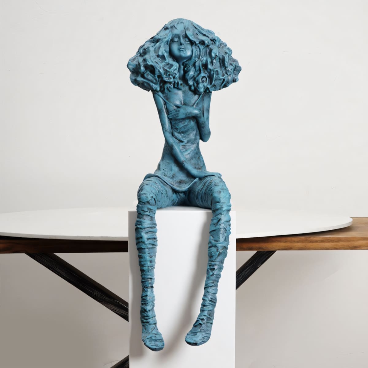 Nuvrion Resin Sculpture