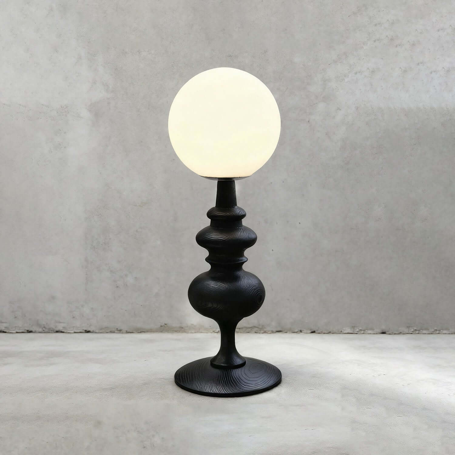 Qavory Table Lamp