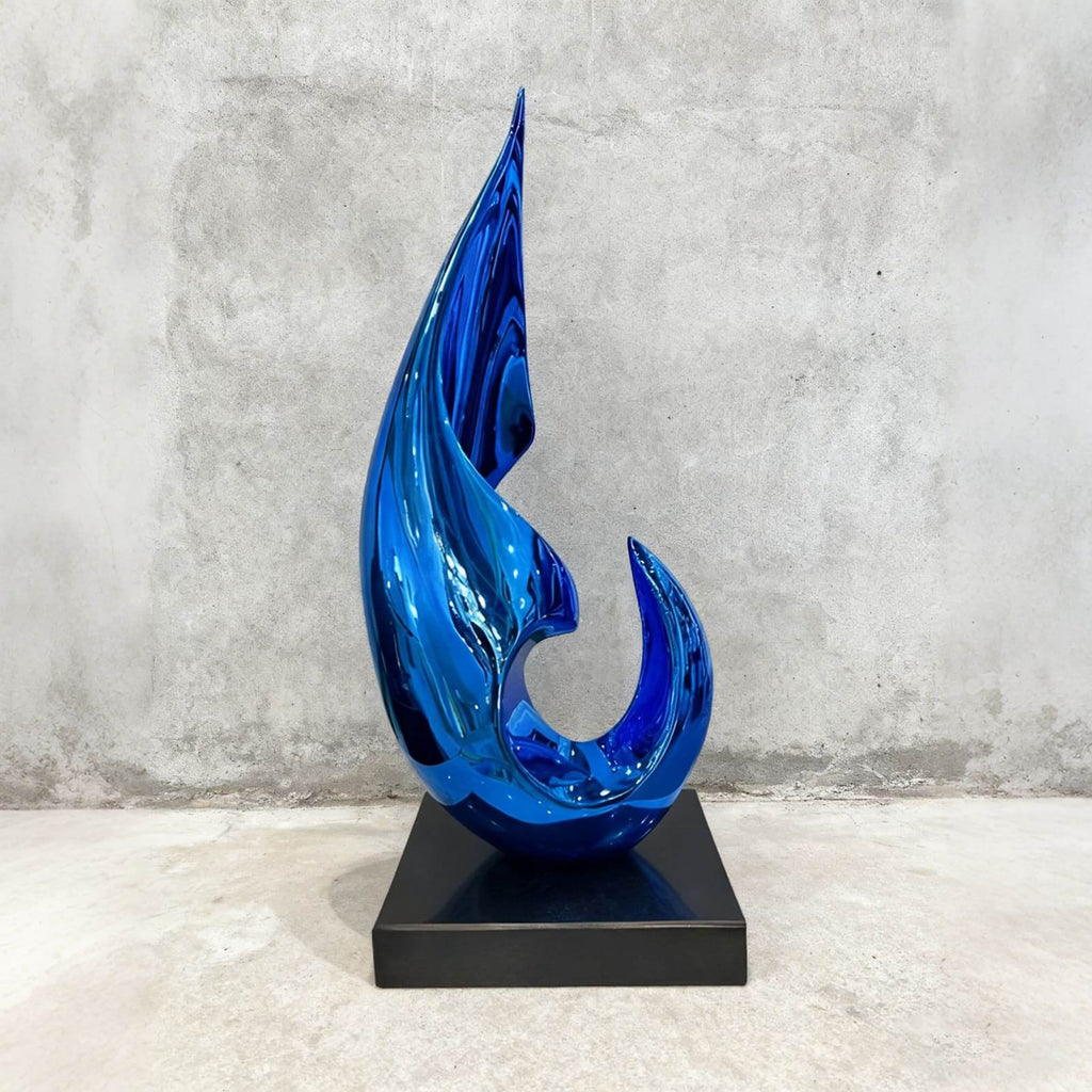 Xalvion Sculpture Table Lamp
